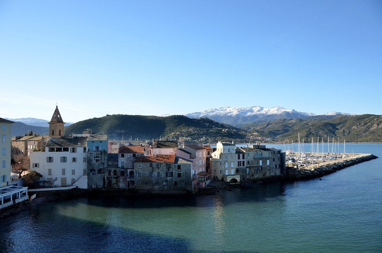 Road Trip Corse Van : Sur les routes de Corse - Nomade Aventure